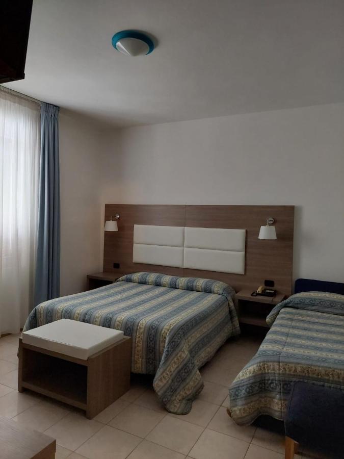 Hotel Patrizia Marina di Massa Εξωτερικό φωτογραφία