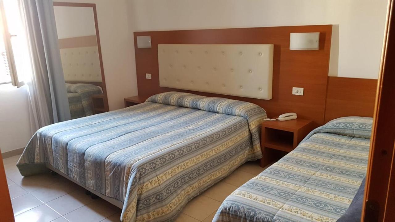 Hotel Patrizia Marina di Massa Εξωτερικό φωτογραφία